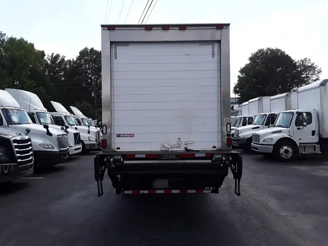 2016 FREIGHTLINER/MERCEDES M2 106
