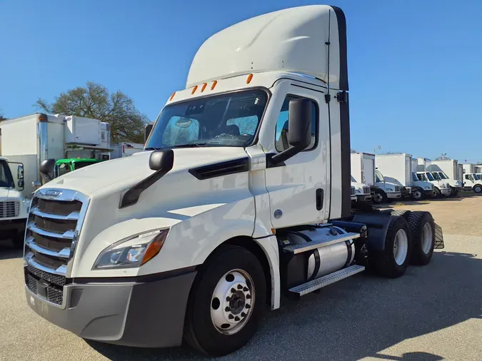 2020 FREIGHTLINER/MERCEDES NEW CASCADIA PX126640c1cceaf39e430a3bb0f2639d93e54d9