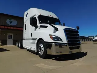 2020 Freightliner New Cascadia 126
