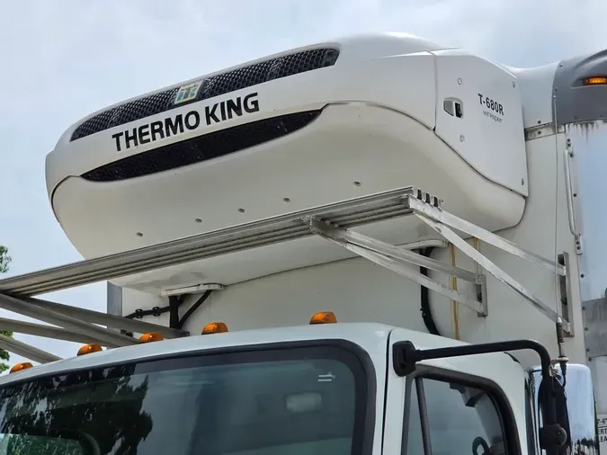 2020 FREIGHTLINER/MERCEDES M2 106