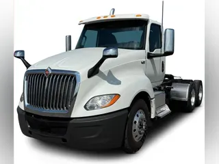 2021 International LT625