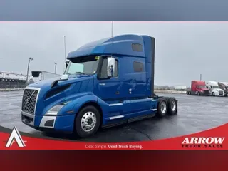 2021 VOLVO VNL760