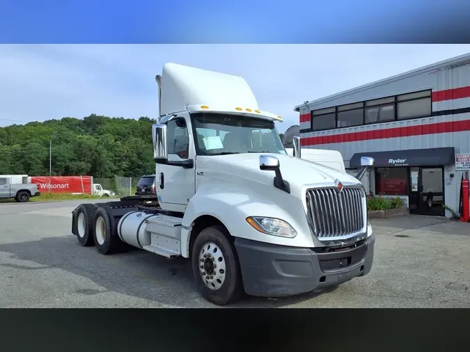 2019 NAVISTAR INTERNATIONAL LT625 DAYCAB T/A0c2f1446b983246a365cd9ba199ba933