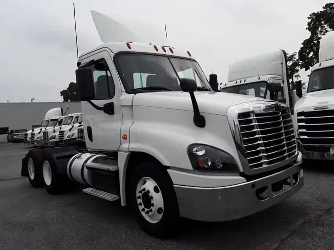 2018 FREIGHTLINER CASCADIA 125