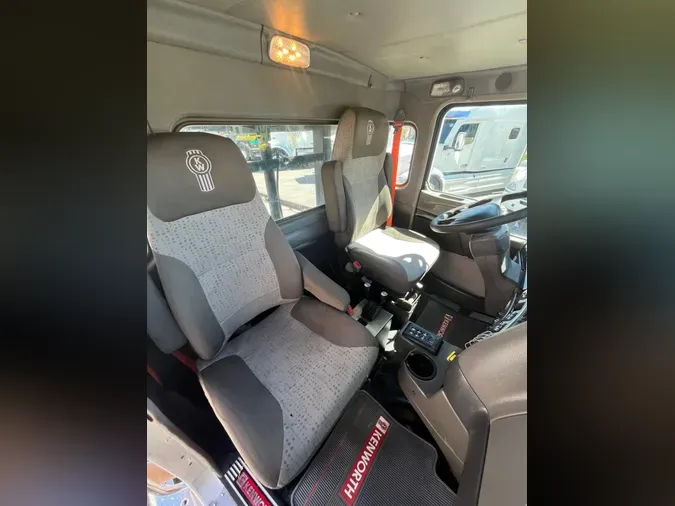 2015 Kenworth T4400c32edb03048d0d315882e19d678a3ee