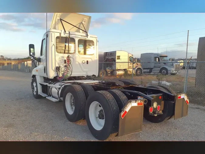 2018 FREIGHTLINER/MERCEDES CASCADIA 125