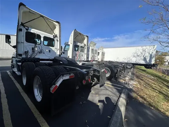 2019 FREIGHTLINER/MERCEDES CASCADIA 125