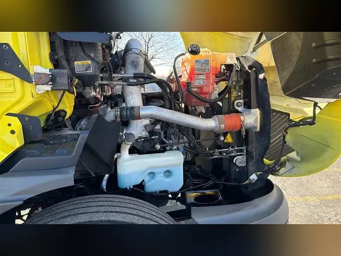 2019 INTERNATIONAL RH613