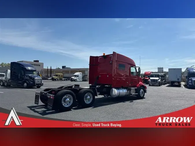 2021 VOLVO VNL740