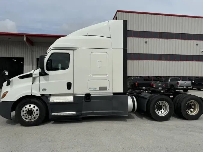 2020 Freightliner Cascadia&reg;