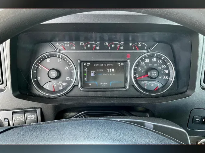 2019 INT LT625 6x4