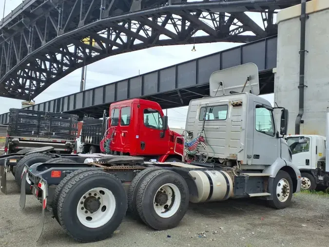 2019 FREIGHTLINER NEW CASCADIA PX12664