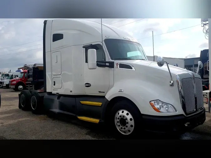 2021 Kenworth T680