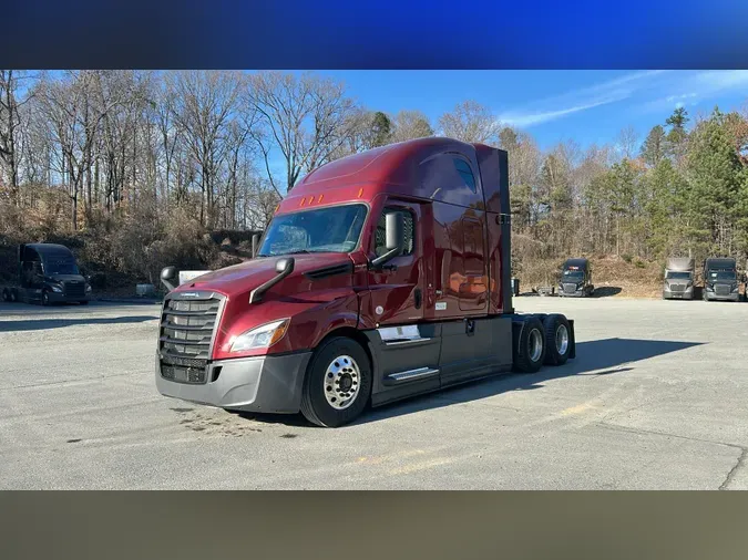 2023 Freightliner Cascadia 126