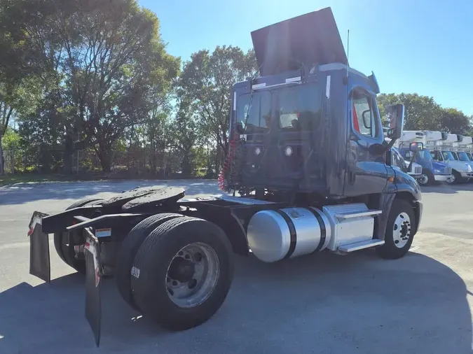2019 FREIGHTLINER/MERCEDES CASCADIA 125