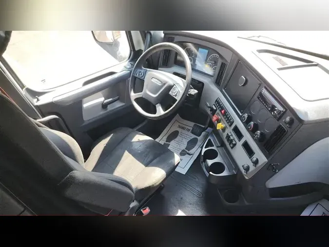2020 FREIGHTLINER CASCADEVO1