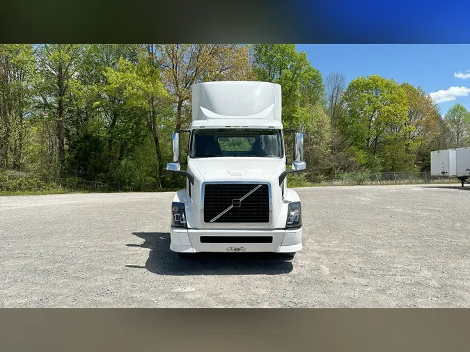 2016 Volvo VNL300