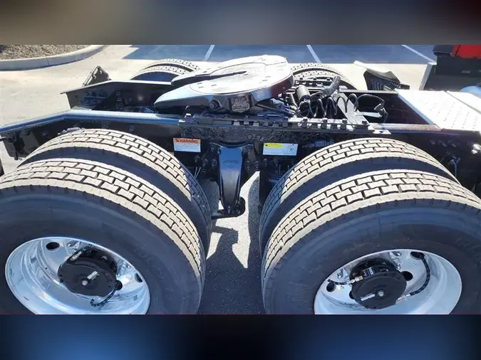 2022 FREIGHTLINER CA126