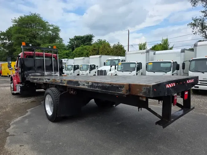 2018 FREIGHTLINER M2 106