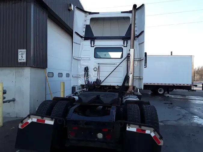 2019 VOLVO VNR42T 3000c602514ea327f2358bad8c584df3c8d