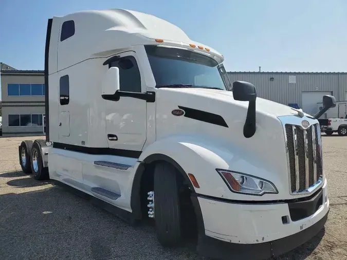 2023 PETERBILT 579