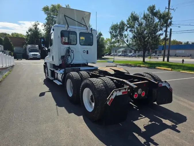 2019 FREIGHTLINER/MERCEDES CASCADIA 125
