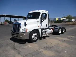 2018 FREIGHTLINER/MERCEDES CASCADIA 125