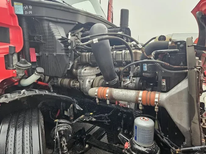 2020 FREIGHTLINER Cascadia 126