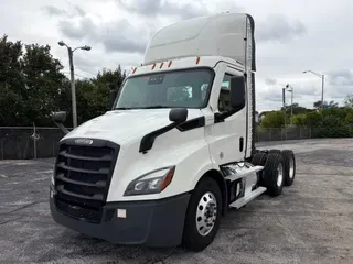 2022 Freightliner Cascadia
