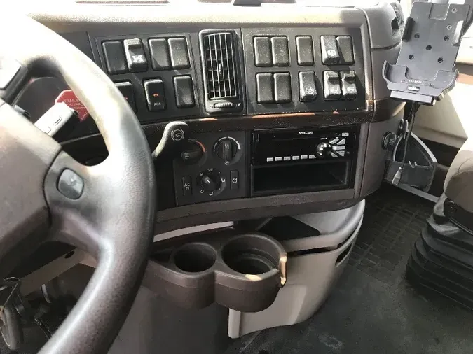 2018 Volvo VNL64670