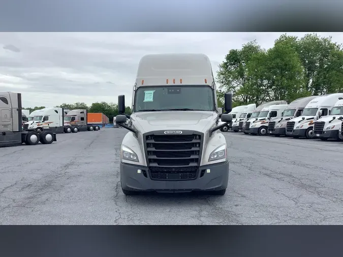2022 Freightliner Cascadia 1260c6d25258813c7ad6c1aca3ed37fe9cd