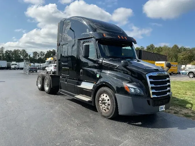 2019 Freightliner T12664ST0c6d3f552dc4fc18ca1557f9fc8f833d