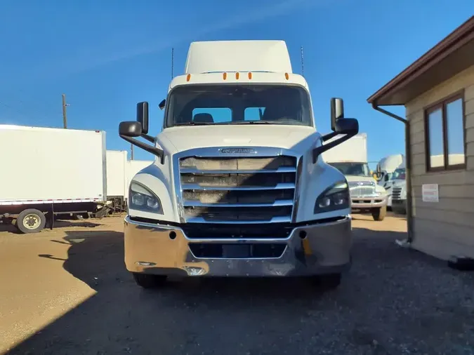 2019 FREIGHTLINER/MERCEDES NEW CASCADIA PX126640c7025264f4725aee9b91b9feeaf04bb