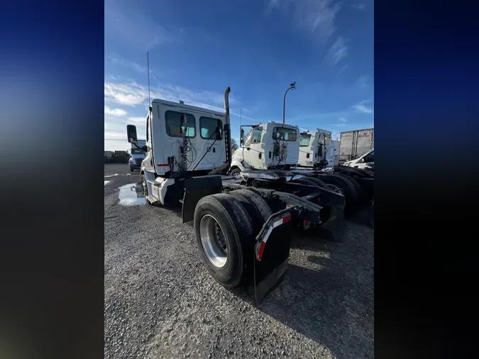 2018 FREIGHTLINER/MERCEDES CASCADIA 113