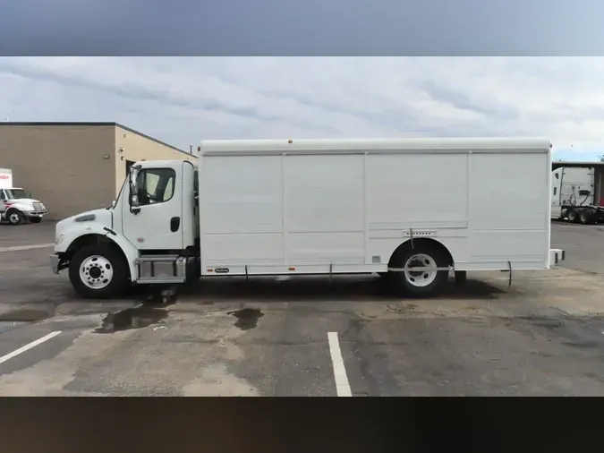 2017 FREIGHTLINER M2 106