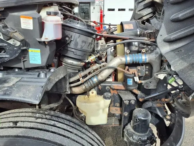 2019 FREIGHTLINER/MERCEDES M2 106