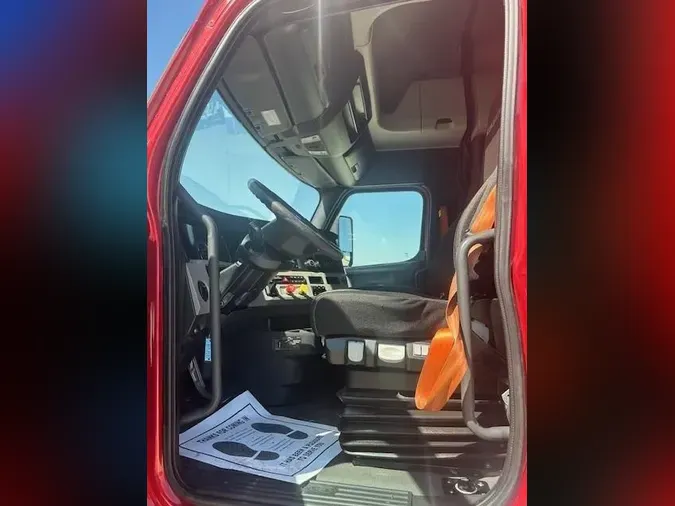 2021 Freightliner Cascadia