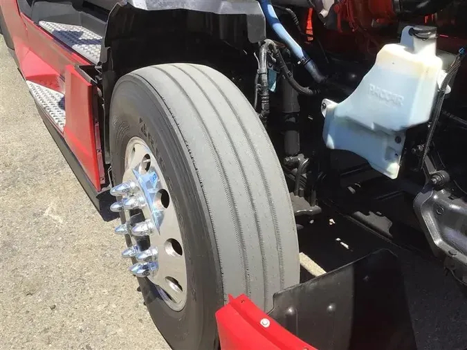 2023 KENWORTH T680