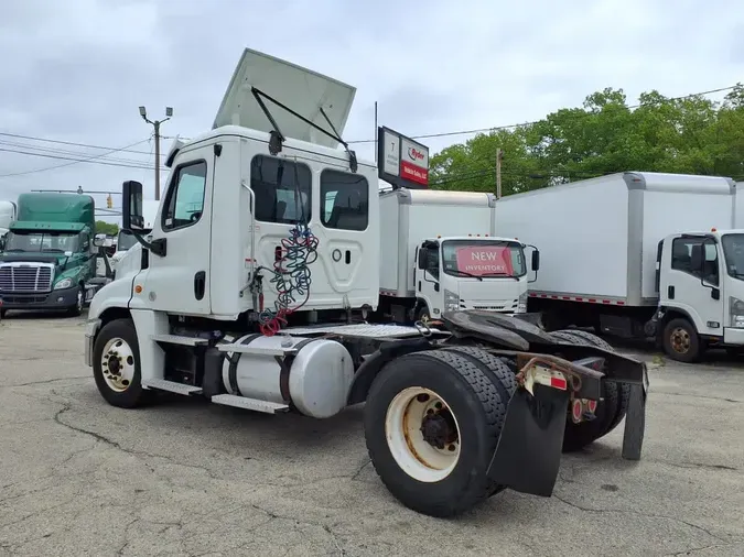 2019 FREIGHTLINER CASCADIA 125