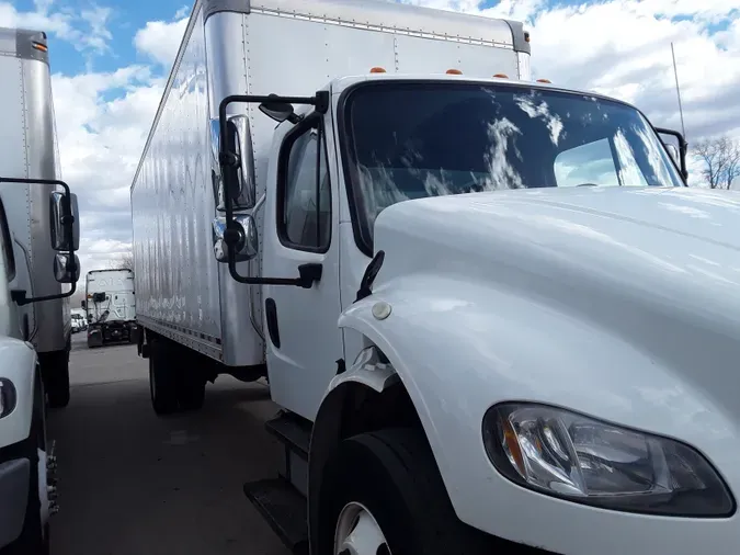 2017 FREIGHTLINER/MERCEDES M2 106