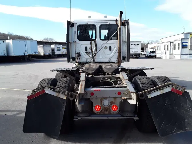 2019 FREIGHTLINER/MERCEDES CASCADIA 125