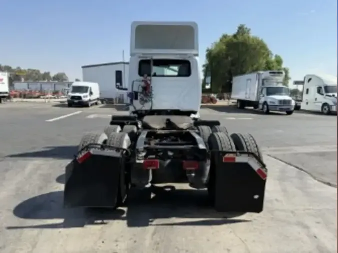 2019 NAVISTAR INTERNATIONAL LT625 DAYCAB T/A