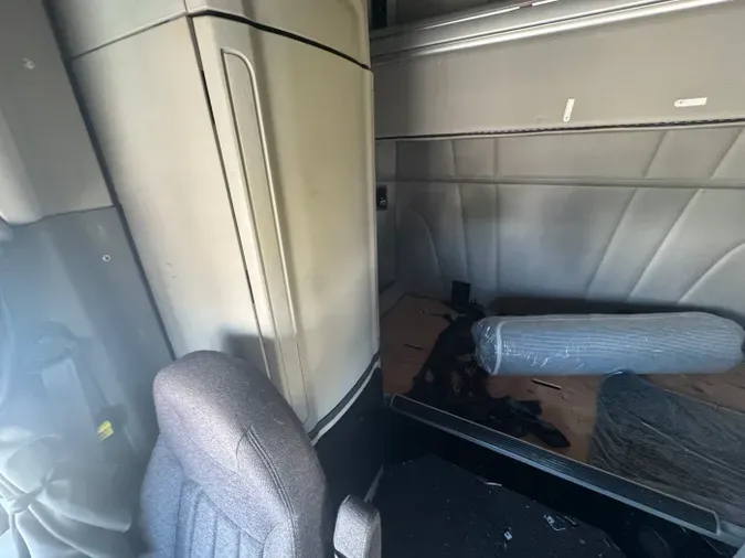 2022 Peterbilt 579