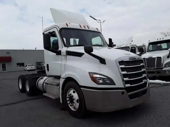 2019 FREIGHTLINER/MERCEDES NEW CASCADIA PX126640c8ece818ca2eb414977cfd4d45cbe88