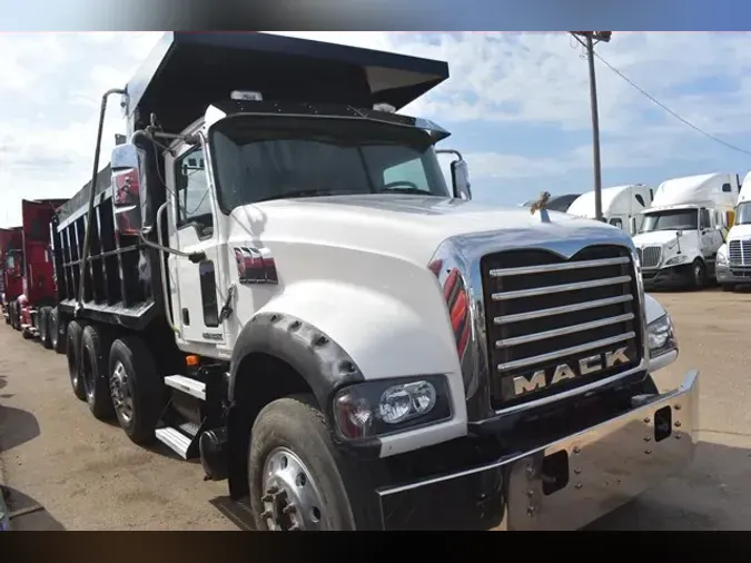 2009 MACK GRANITE GU713