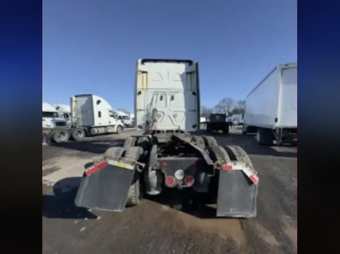 2019 FREIGHTLINER/MERCEDES CASCADIA 1250c917414027115b22167a1b72469ade0