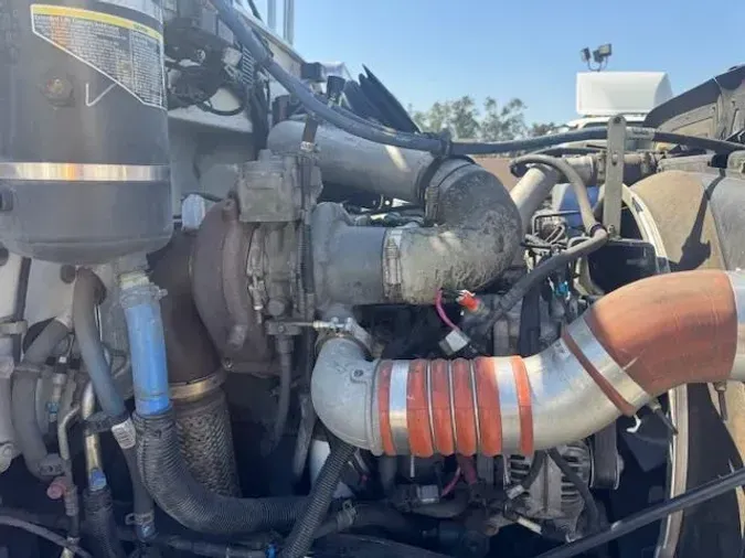 2020 Peterbilt 337