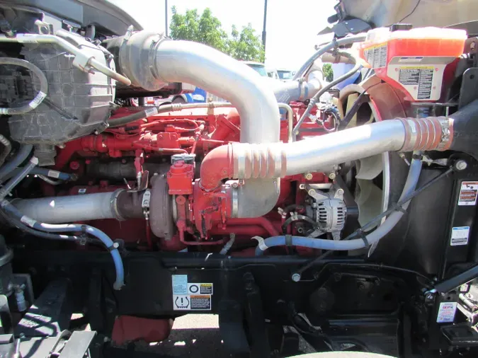2024 Kenworth W990