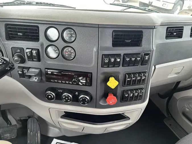 2020 Peterbilt 567