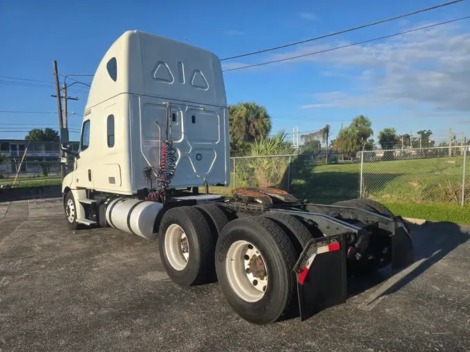 2020 FREIGHTLINER/MERCEDES NEW CASCADIA PX126640c987e8a0140448611f9e6e9b292a828